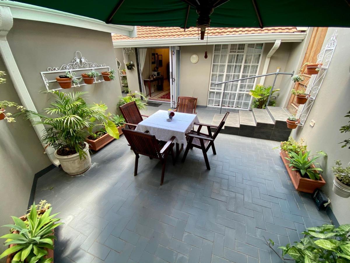 Waterkloof Guest House Претория Екстериор снимка